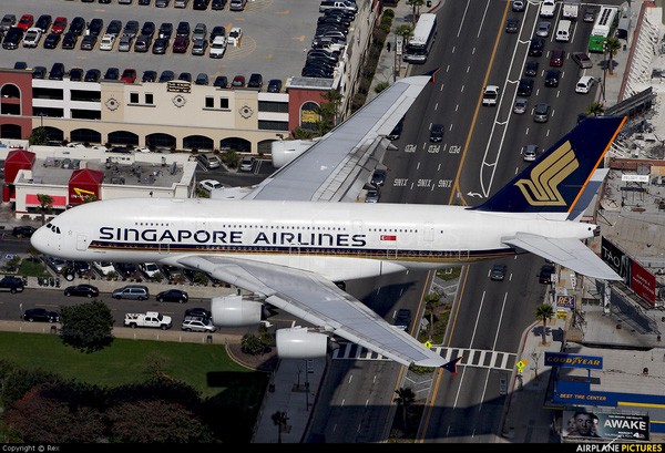 Singapore Airlines lỗ khủng, buộc phải “học theo” mô hình bay giá rẻ: Loại bớt máy bay to, mua thêm các dòng nhỏ hơn