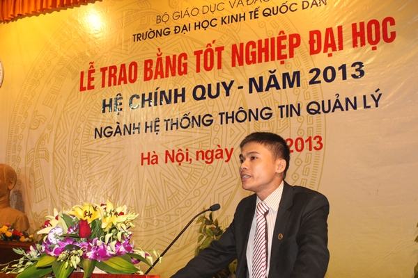 MISA tài trợ học bổng trong lễ trao bằng tốt nghiệp của ĐH Kinh tế quốc dân