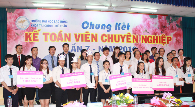 MISA tài trợ cuộc thi Kế toán viên chuyên nghiệp 2016 tại trường Đại học Lạc Hồng